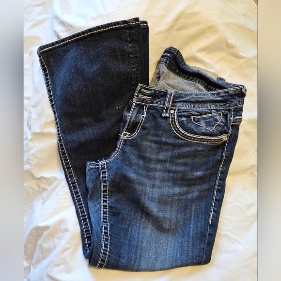 Vigoss Women's Denim with Silver Accents - Picture 10 of 13
